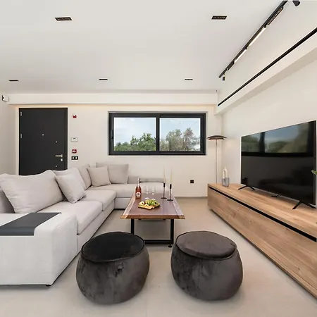 Aurum Ялиссос