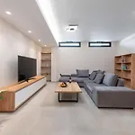 Aurum Villa