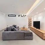 Aurum Villa
