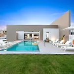 Aurum Villa *