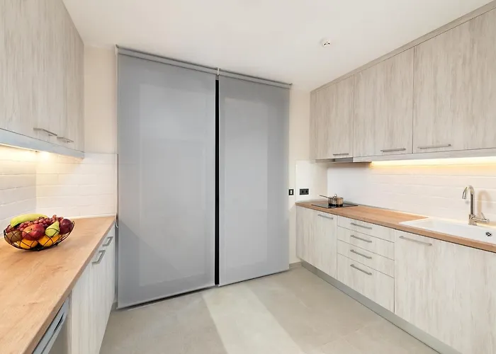 Aurum イアリソス