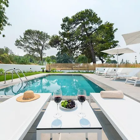 Aurum Villa *